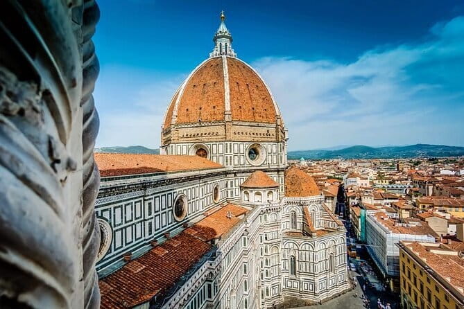 Florence: Luxury Duomo Cathedral Private Walking Tour - Entering Santa Maria del Fiore with a guide