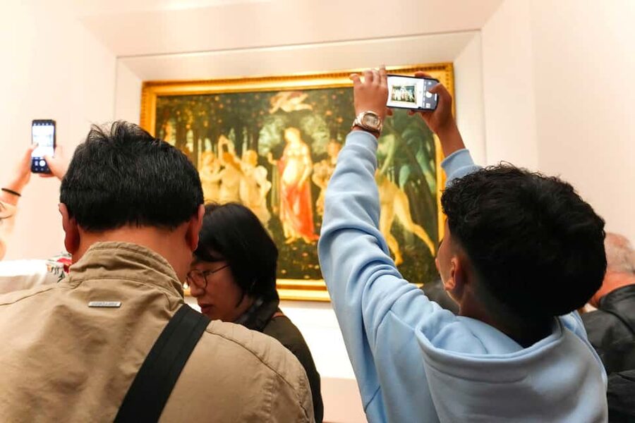 Florence: Uffizi Gallery Reserved-Entry VIP Tour - Botticelli’s Birth of Venus and the Renaissance ideal