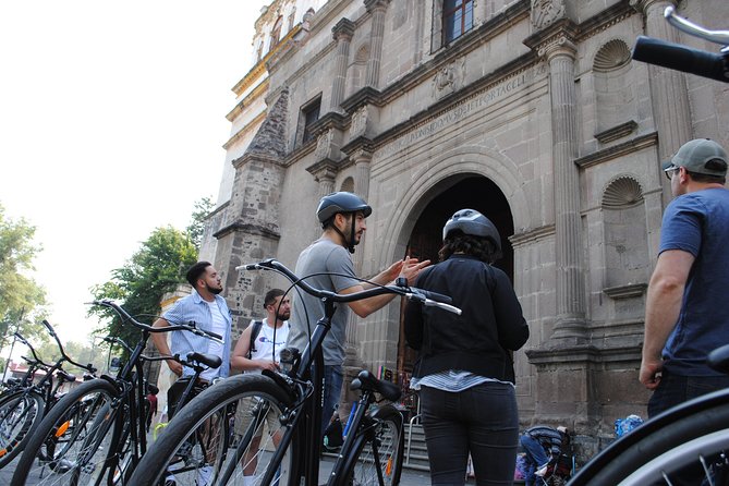 Frida Kahlo VIP [Museum Tickets Included] Bike, Markets & Churros - Coyoacan Market and the tostada stop