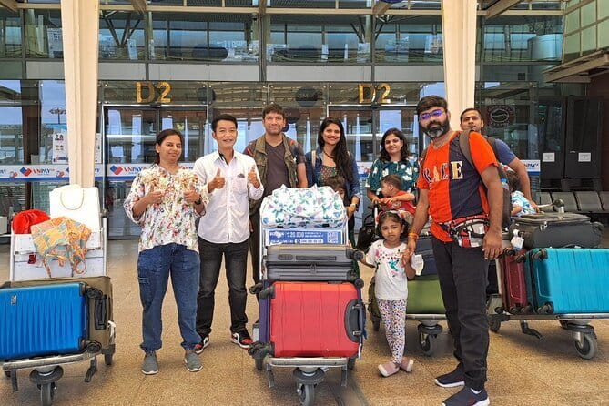 From Da Nang Airport to Hoi An Limousine Transfer Shuttle - Who should book this transfer