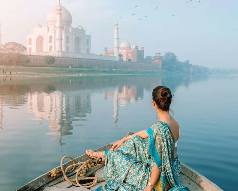 From Delhi Exclusive Taj Mahal Private Tour with Luxury Car - Lunch at a five-star hotel
