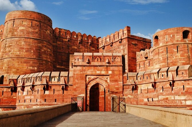 From Delhi : Luxury Taj Mahal Tour By Luxury Car- All Inclusive - The three-hour morning ride to Agra
