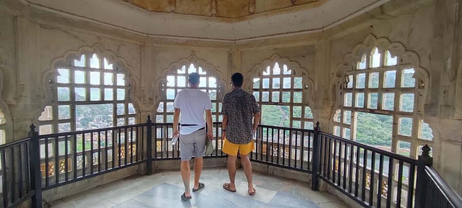 From Delhi: Private 2-Day Golden Triangle Luxury Tour - Day 2: Jaipur’s forts, palaces, and viewpoints