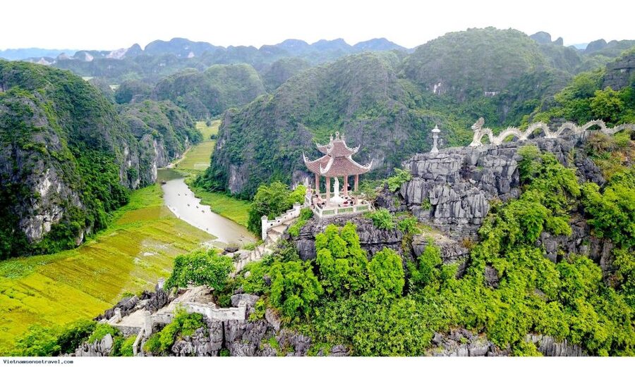From Hanoi: 3-Day Luxury Tour Ninh Binh & Ha Long Bay Cruise - Kayaking, swimming, and sunset in Lan Ha Bay