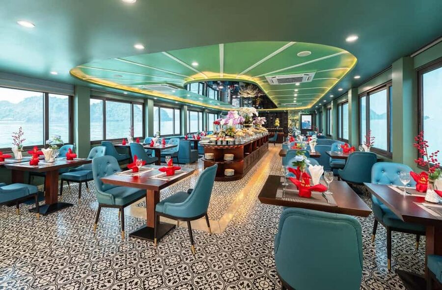 From Hanoi: Ha Long Bay 1 Day Tour With A Luxury Cruise - An eight-dish Vietnamese lunch on board