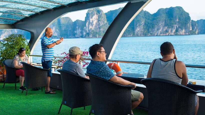 From Hanoi: Ha Long Bay Luxury Cruise with Big & Small Group - The late return to Hanoi matters