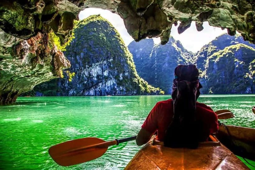 From Hanoi: Halong bay Luxury tour on 5 star cruise - The boat, guide, and level of service