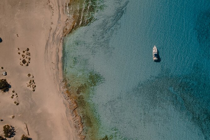 From Ierapetra: Day Cruise with Luxury Yacht to Chrissi island - The crew and the small-group feel