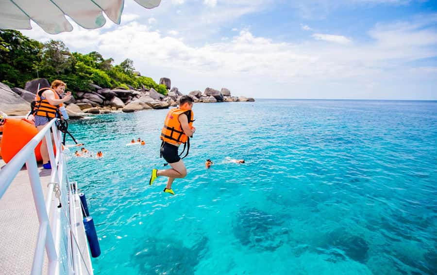 From Khao Lak: Similan Islands Day Trip by Luxury Catamaran - Islands No. 5 and 6: your first snorkeling stop