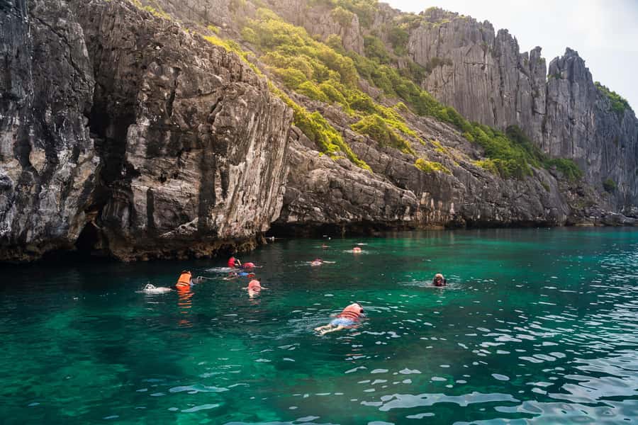 From Koh Samui: Ang Thong Marine Park VIP Small-Group Tour - Thai buffet lunch on Koh Phaluai
