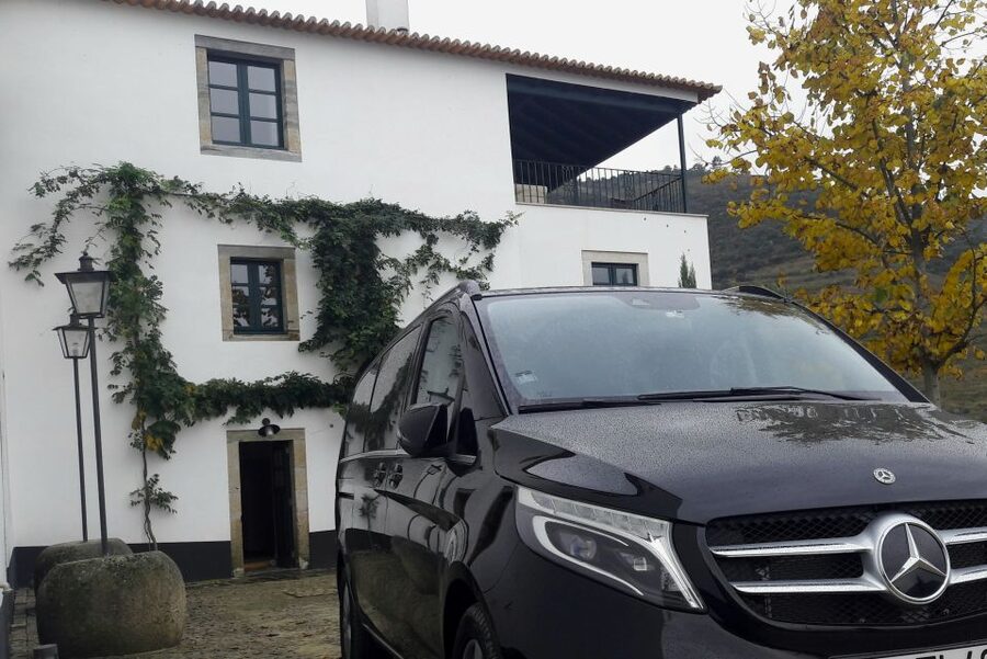 From Lisbon: Full-Day Sintra Tour by Luxury Car or Minivan - Why a private car makes sense for Sintra