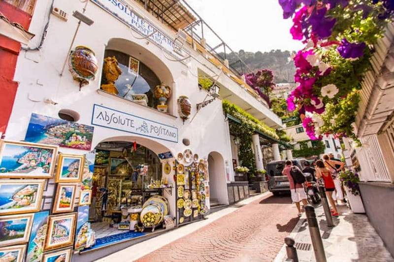 From Naples - VIP Tour with small groups on the Amalfi Coast - The road to Positano and the value of photo stops