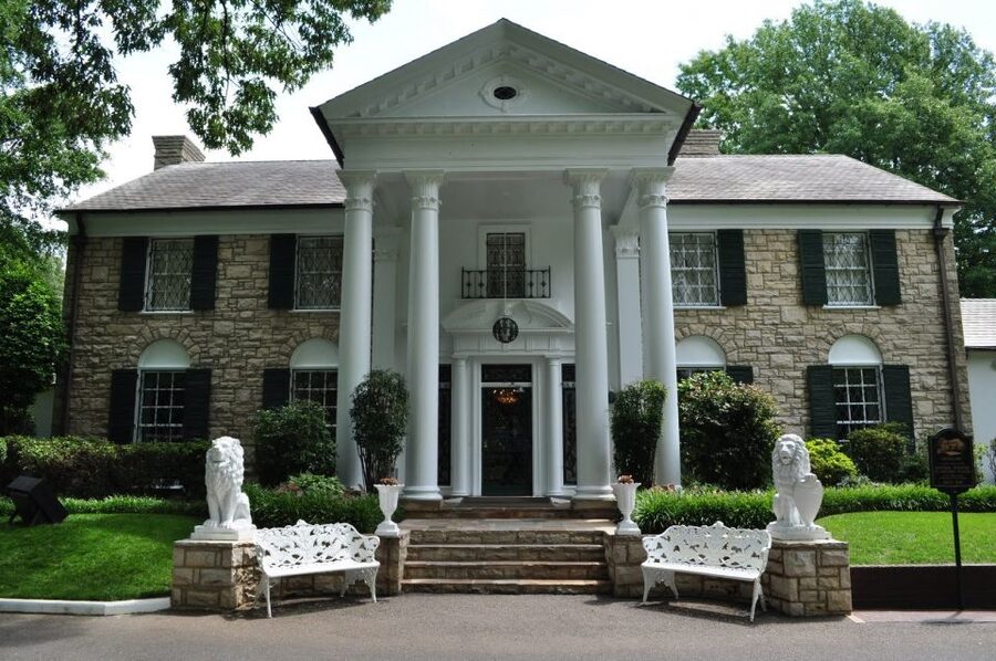 From Nashville: Memphis Tour with Graceland VIP Access - Four things to know before booking