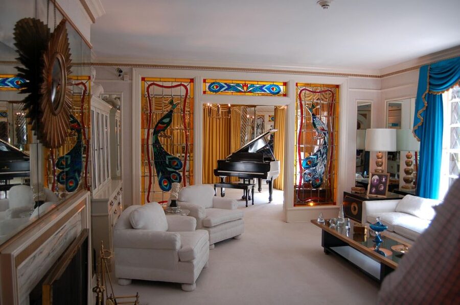From Nashville: Memphis Tour with Graceland VIP Access - Graceland: allow at least three and a half hours