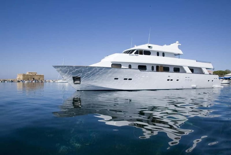 From Pafos: Ocean Flyer VIP Cruise - Adults Only - What the onboard atmosphere is likely to be