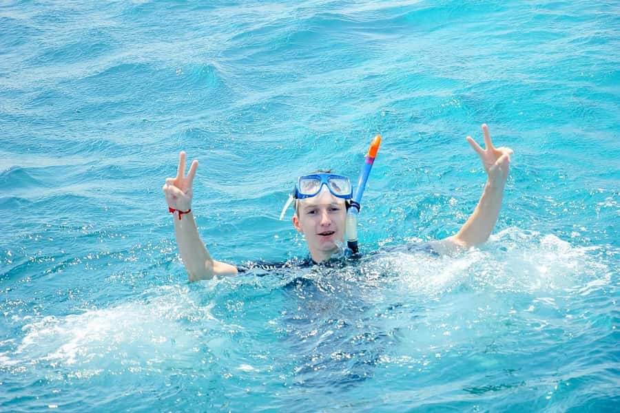 From Sharm: Luxury Diving cruise to Ras Mohammed with Lunch - Who should choose this boat day