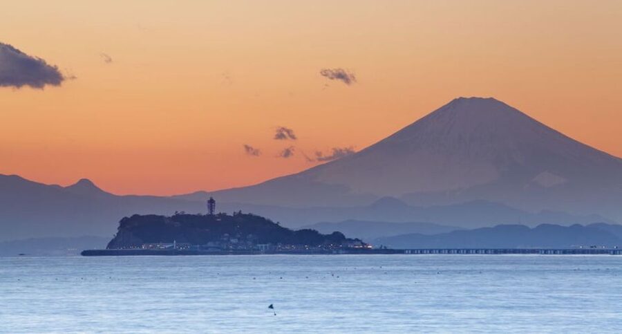 From Tokyo: Kamakura Private Customize Tour by Luxury Van - Begin with Kamakura’s medieval heart