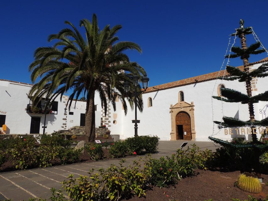 Fuerteventura: Island Highlights Guided VIP Sightseeing Tour - Betancuria, the island’s old capital