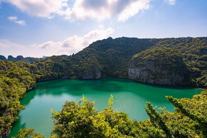 Full Day Ang Thong Islands Luxury Small Group Tour - Kayaking through sheltered island water
