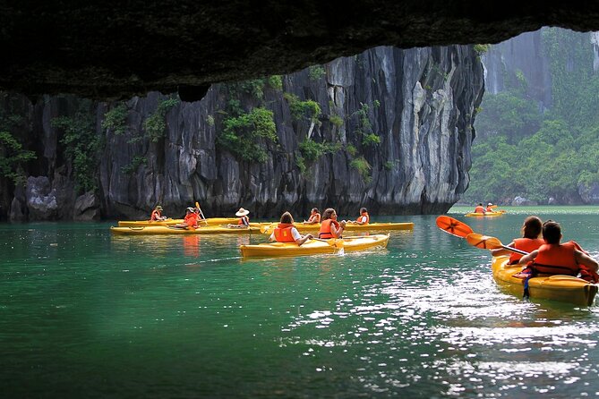 Full Day Halong Bay Luxury Limousine Bus & Buffet Lunch - The limousine ride from Hanoi to Tuan Chau Port
