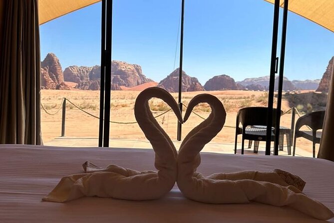 Full-Day Jeep Tour & Sleep in Luxury Tent with private Bathroom - Walking the Al Ramal red dune