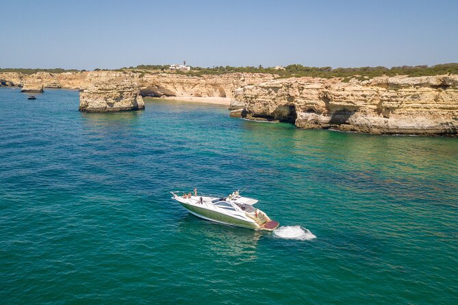 Full-Day Private Cruise in the Algarve Coast by Luxury Yacht - Food, drinks, and the lunch question