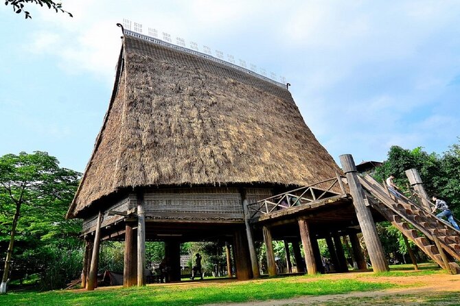 Full Day Private Luxury Tour with Cyclo in Hanoi - Long Bien Bridge and Hanoi’s colonial past