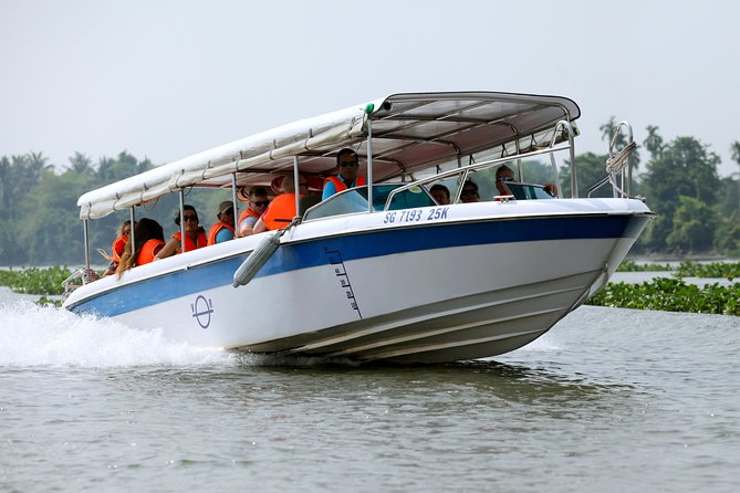 Full-Day Tour in the Cu Chi Tunnels with a Luxury Speed Boat - Inside the tunnel network