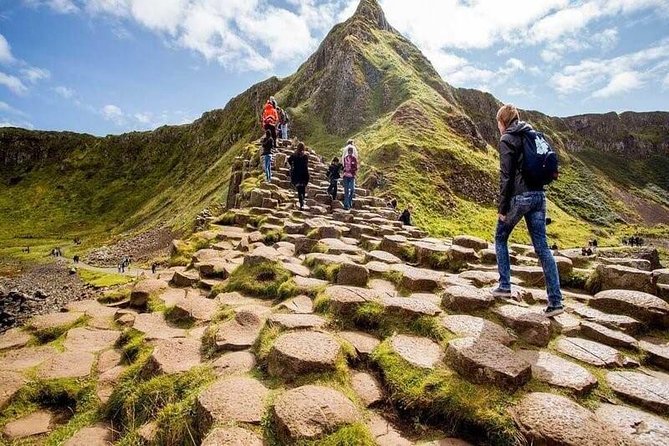 Giant's Causeway Tour from Belfast - Luxury Bus + Castles Tour - Give the Giant’s Causeway your best hour and a half