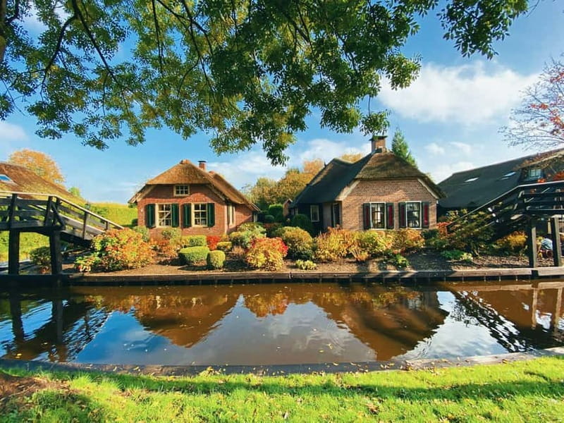 Giethoorn : Luxury Private open boat tour with local captain - Key points to know before you book
