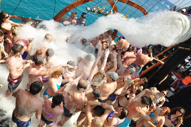 GONSTER : Luxury Pirate Boat Trip Lunch & Soft Drinks & Transfer - Kiriş Bay and the final cave swim