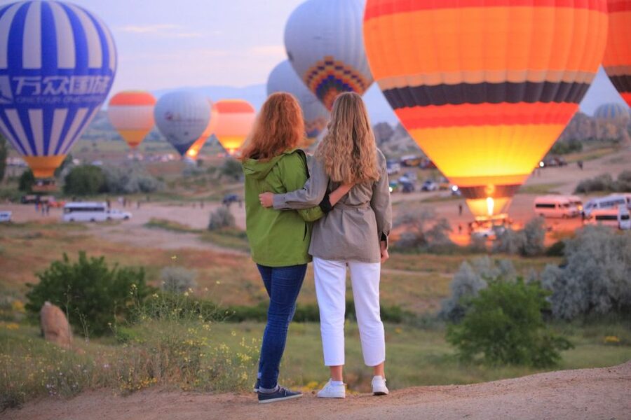 Göreme: Luxury Hot Air Balloon Flight in Göreme Valleys - One hour over Göreme’s valleys