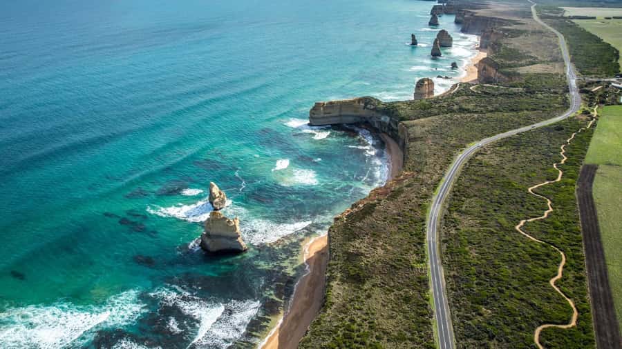 Great Ocean Road Tour PRIVATE LUXURY-FREE entry,hotel pickup - The Twelve Apostles deliver the headline view