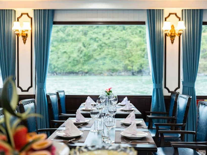 Ha Long Bay- Luxury Day Cruise, Lunch& Kayaking&Sunset party - Which cruise option should you choose?