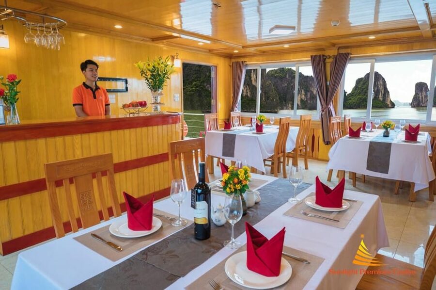 Ha Noi: Lan Ha Bay luxury cruise with private bancony, meals - Returning to Hanoi and judging the $110 value