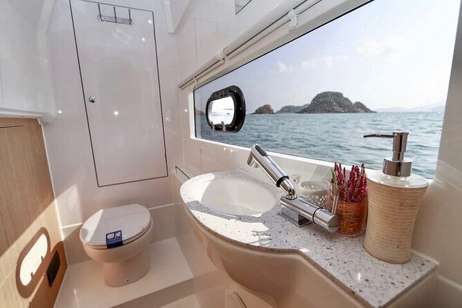 Half Day Luxury Catamaran Turtle Snorkel And Beach - Is $159 a good value?
