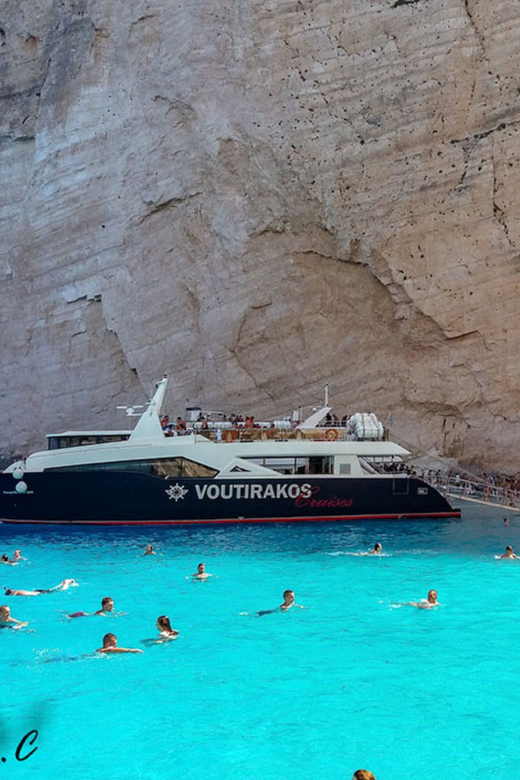 Half-day VIP Cruise: Shipwreck & Blue Caves - Key points before you book