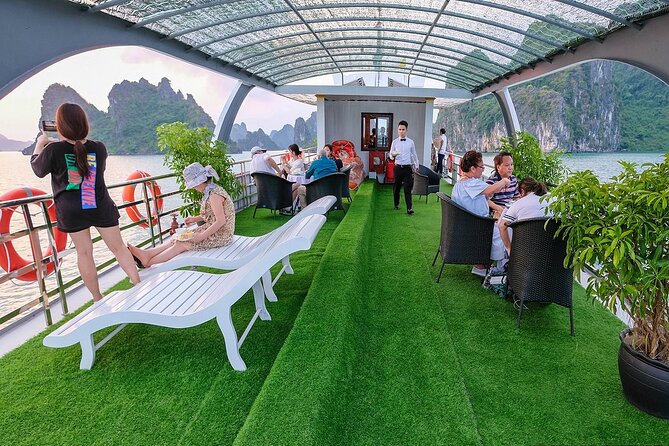 Halong Bay Cruise Luxury Full Day Tours - The guides can shape the whole experience