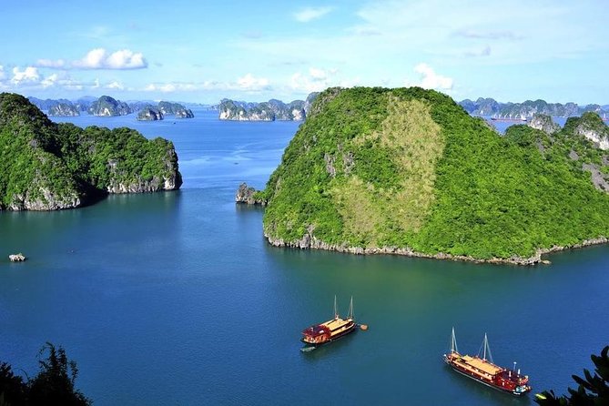 Halong Bay Full Day with Kayaking, Hiking viewpoint, Cave - Deluxe To Luxury - Sung Sot Cave, Halong Bay’s biggest cave