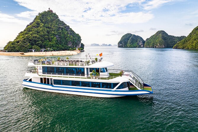 Halong Bay Luxury cruise Day trip: Buffet Lunch, Limousine bus - Buffet Lunch and Time on the Water