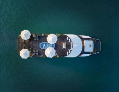 Halong Bay: Luxury Day Cruise with Buffet, Kayak, Swim