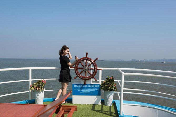 Halong Bay Luxury Day Trip (8Hours) - From Hanoi’s Old Quarter to Got Harbour