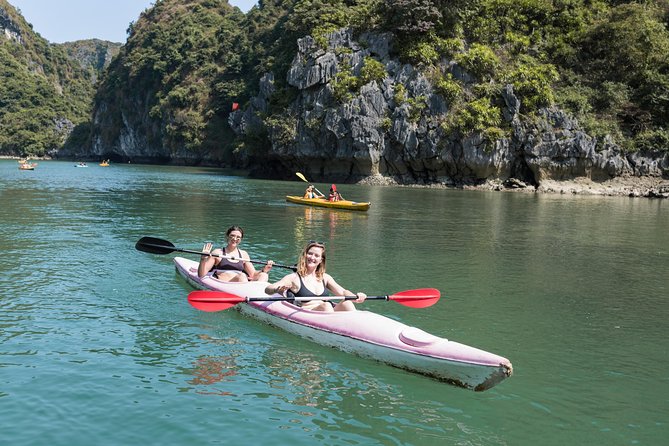 Halong Bay Luxury Day Trip (8Hours) - Vietnamese seafood lunch at 11:30