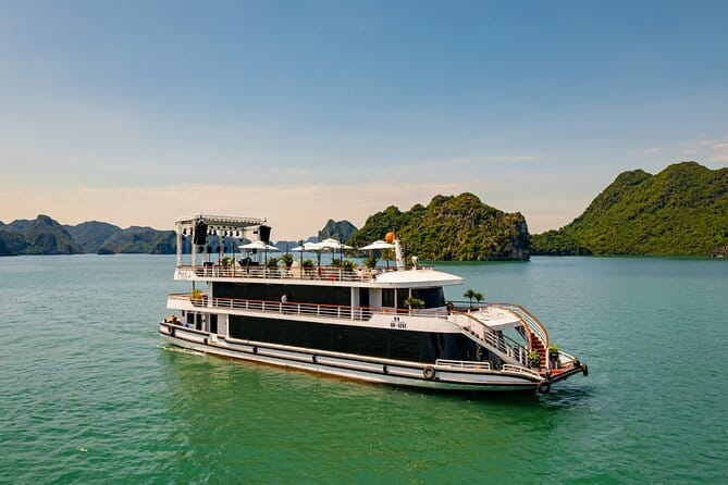HALONG BAY LUXURY IRIS CRUISE DAY TRIP-BEST SELLER: Kayak, Music - What the $56 price really buys you