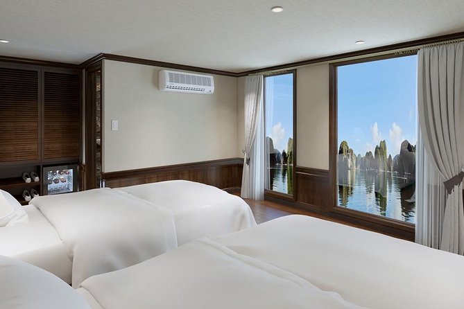Halong Luxury Cruise 2D/1N: Kayaking, swimming, Surprise cave, Titop island - Kayaking and swimming in Lan Ha Bay