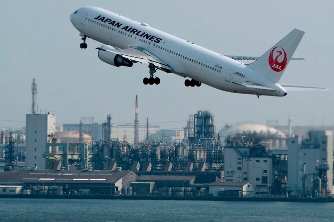 Haneda Airport Private Transfer – Luxury Car & Meet & Greet - Leaving Haneda without the usual airport scramble