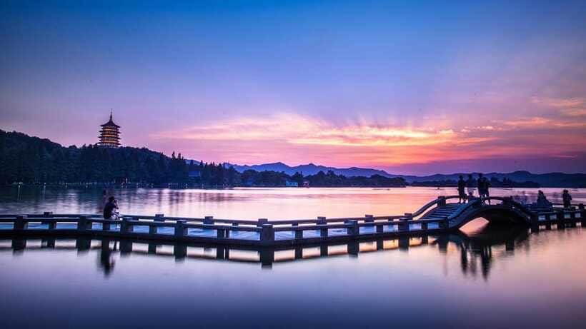 Hangzhou:Luxury West Lake Cruise+Santan Yinyue Island Ticket - Is $19 good value?