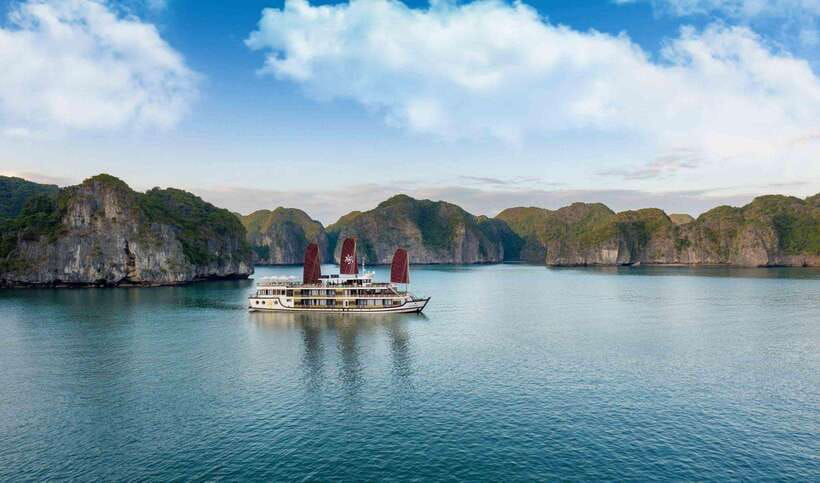 Hanoi: 2D1N Ha Long Bay, Lan Ha Bay by Amanda Luxury Cruise - First views of Ha Long Bay and Lan Ha Bay