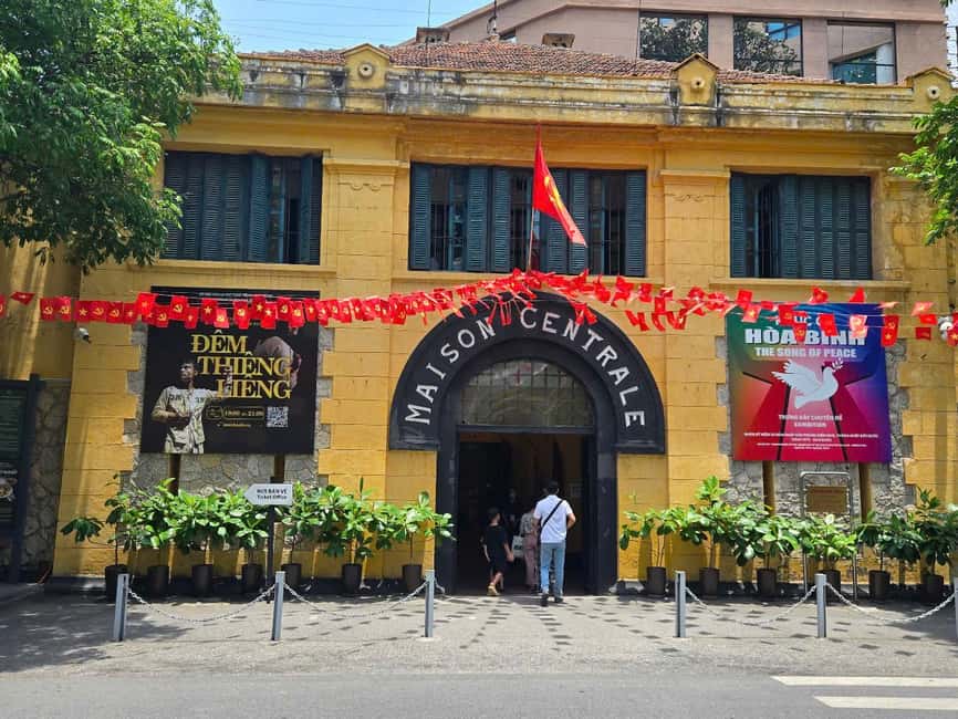 Hanoi City Tour: Bat Trang, Train Street, Lunch & Luxury Bus - Guide quality and the pace of the day