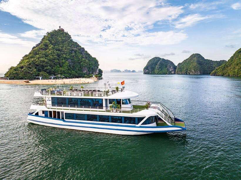 Hanoi: Ha Long Bay Day Trip - Luxury Cruise & Buffet Lunch - Sung Sot Cave, Ha Long Bay’s big cave stop